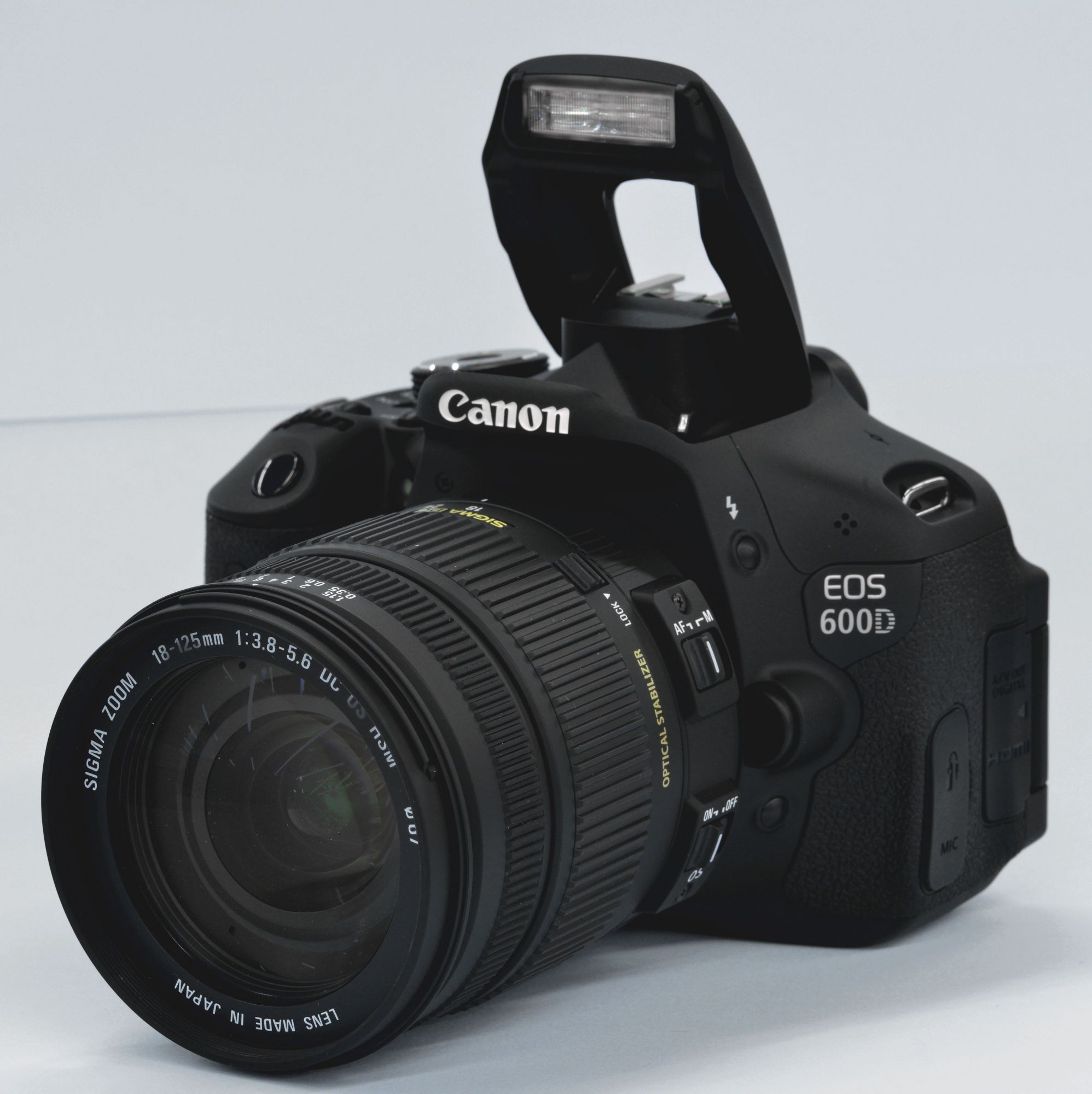 600 т д. Canon 600d. Canon EOS 600. Камера Canon 600d. Зеркальный фотоаппарат Canon EOS 600d.